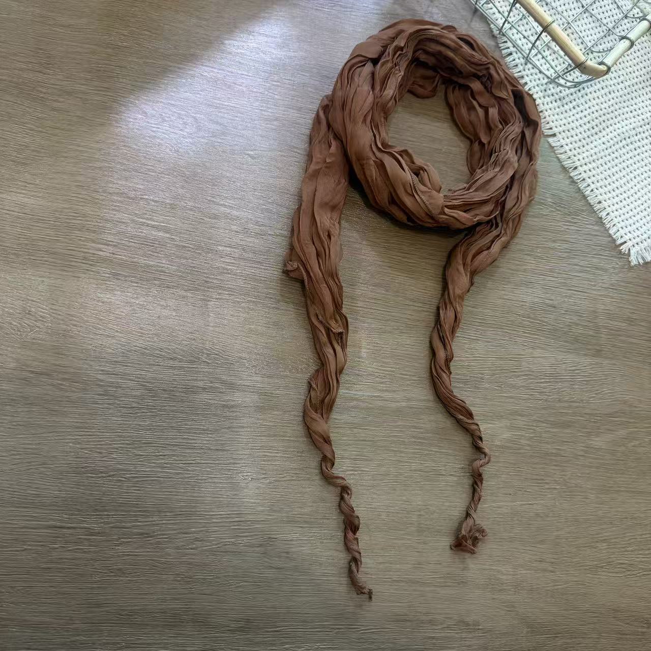 765727179-7